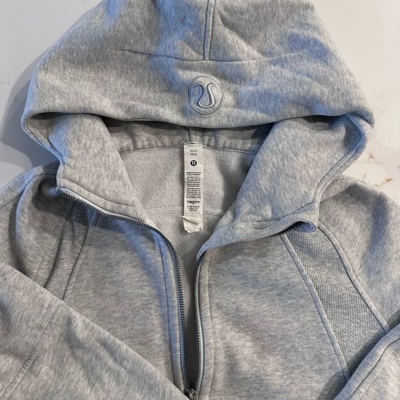 Lululemon Light Gray Scuba Oversized Hoodie - Picture 2 of 4